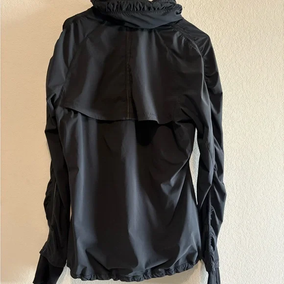 Lululemon Gather Me Slightly Black hooded windbreaker - Picture 6 of 10